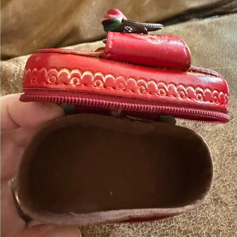 Handmade leather St. Lucia Keychain Sandal